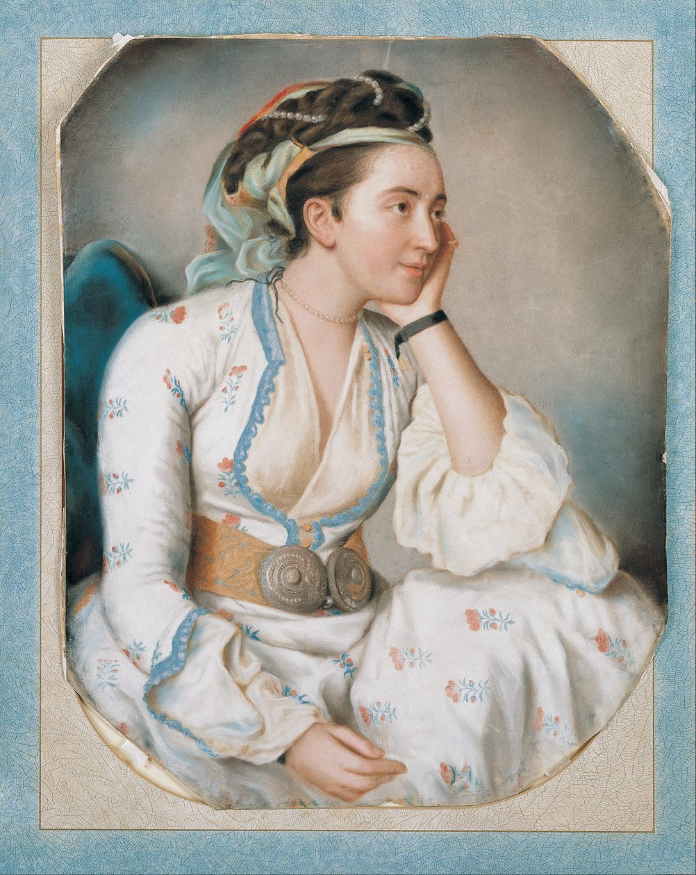 En kvinna i turkisk klänning av Jean Étienne Liotard