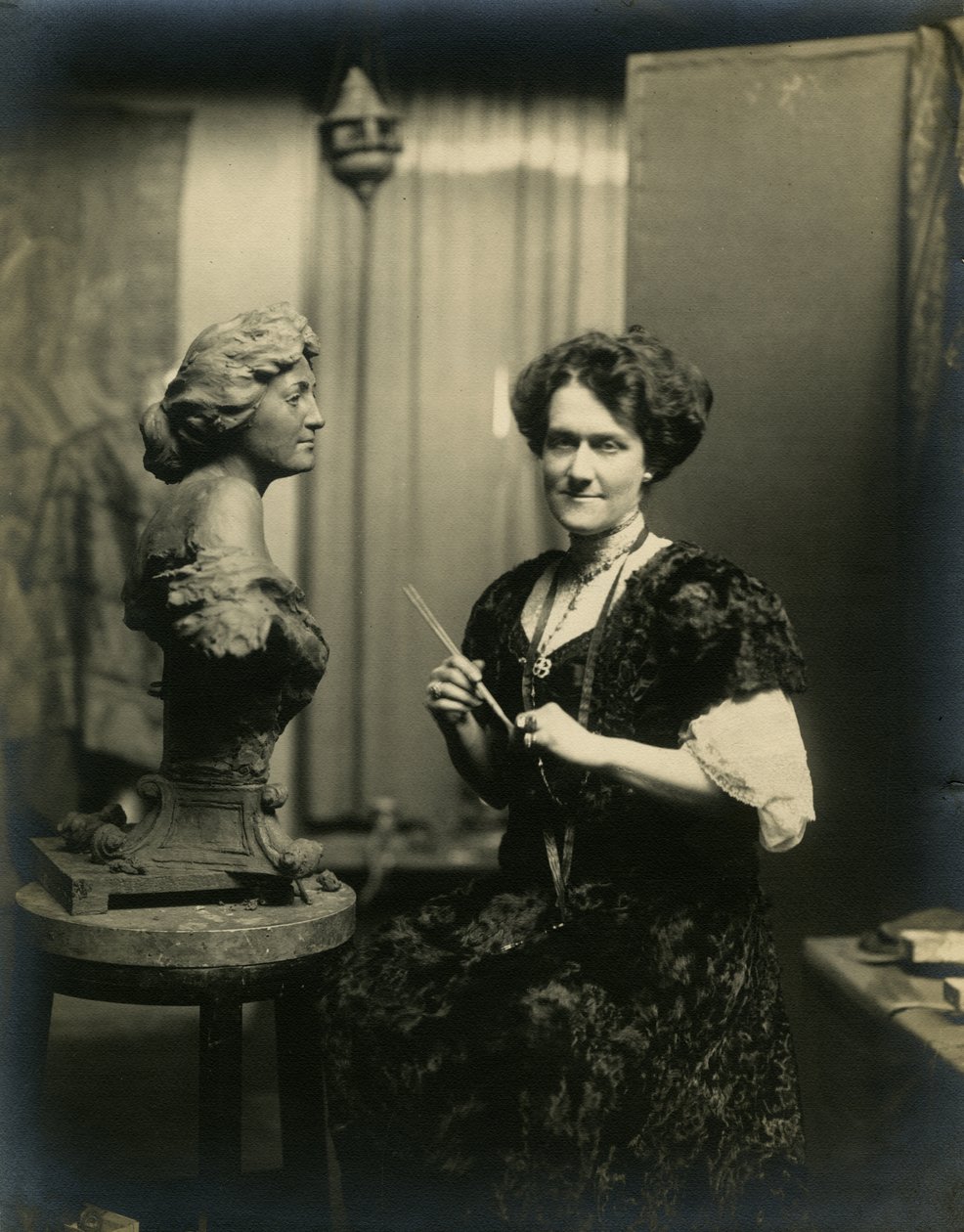 Mrs Paulding Farnham, ca 1905-40 av Jessie Tarbox Beals