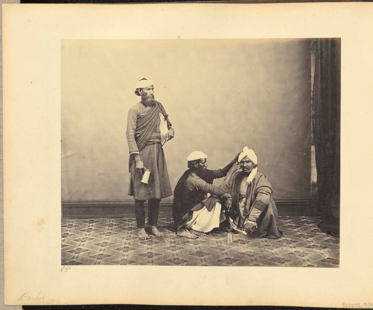 Barber av John Edward Saché