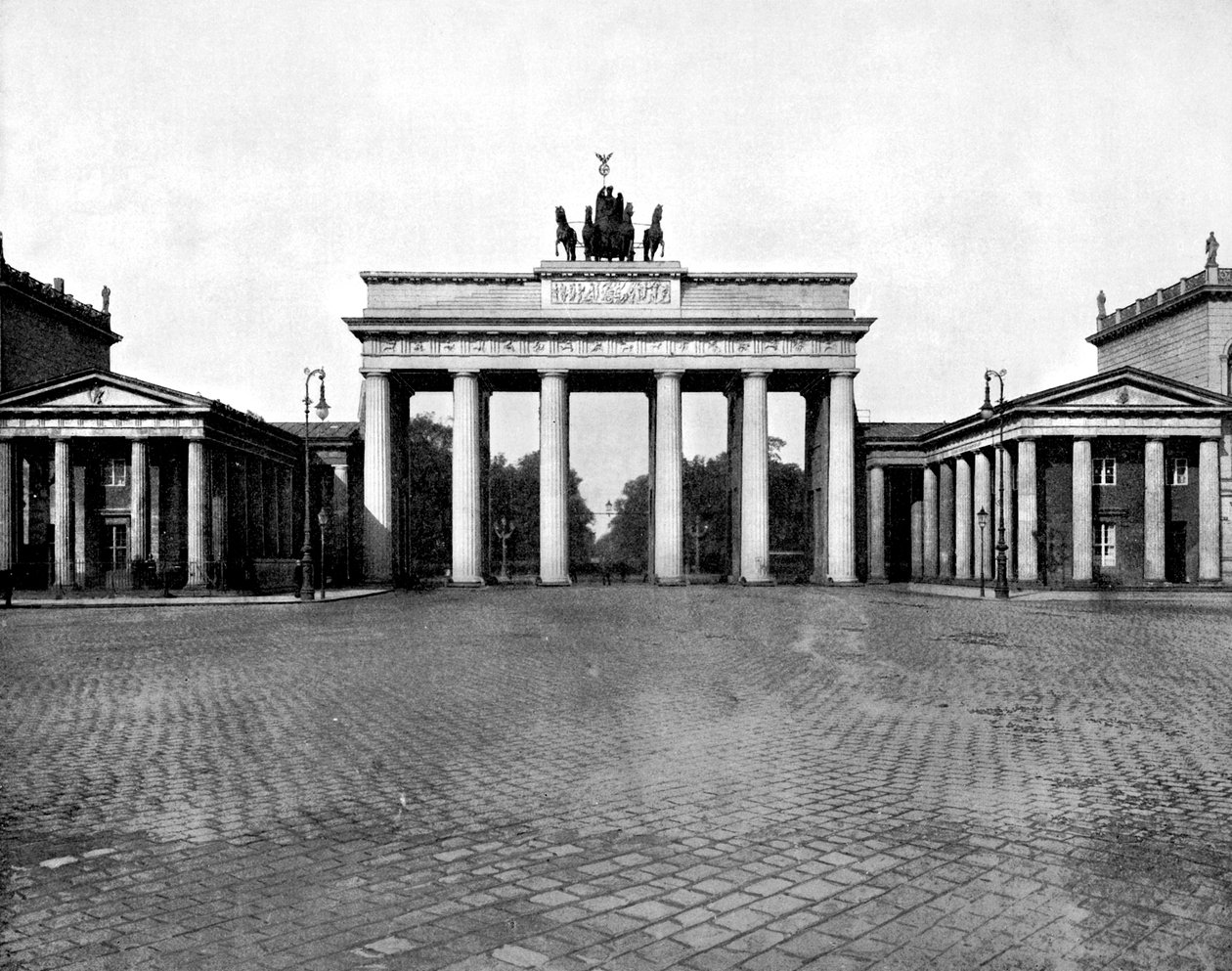 Brandenburger Tor, Berlin, 1893. av John L. Stoddard
