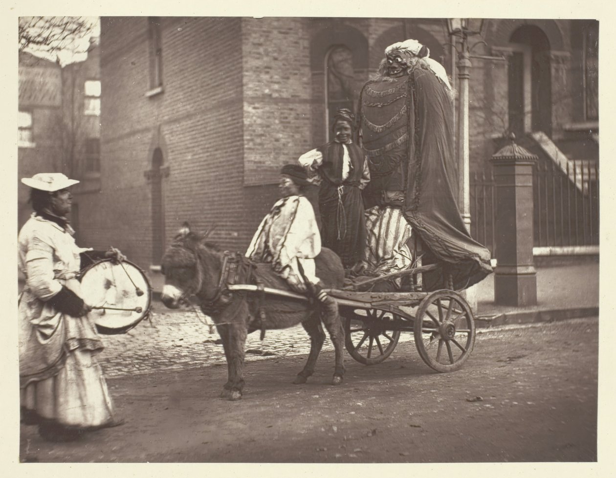 Novemberbilder, 1881. av John Thomson
