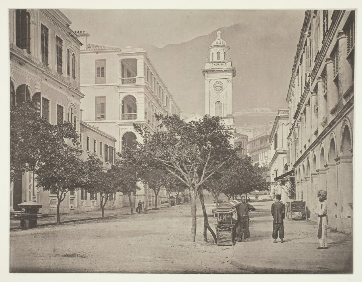Klocktornet, Hong-Kong, ca. 1868. av John Thomson