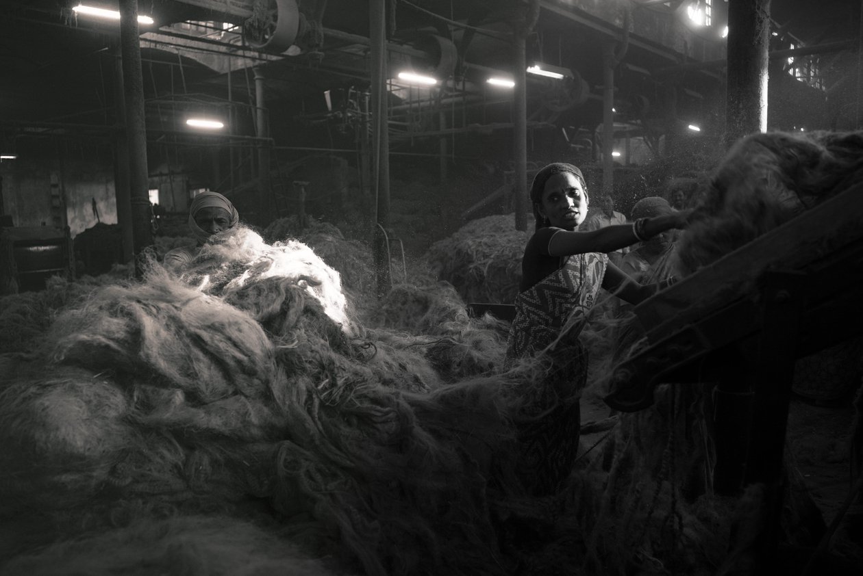 Jutefabrik, Kolkata, Indien, 2017 (foto) av Jon Nicholson