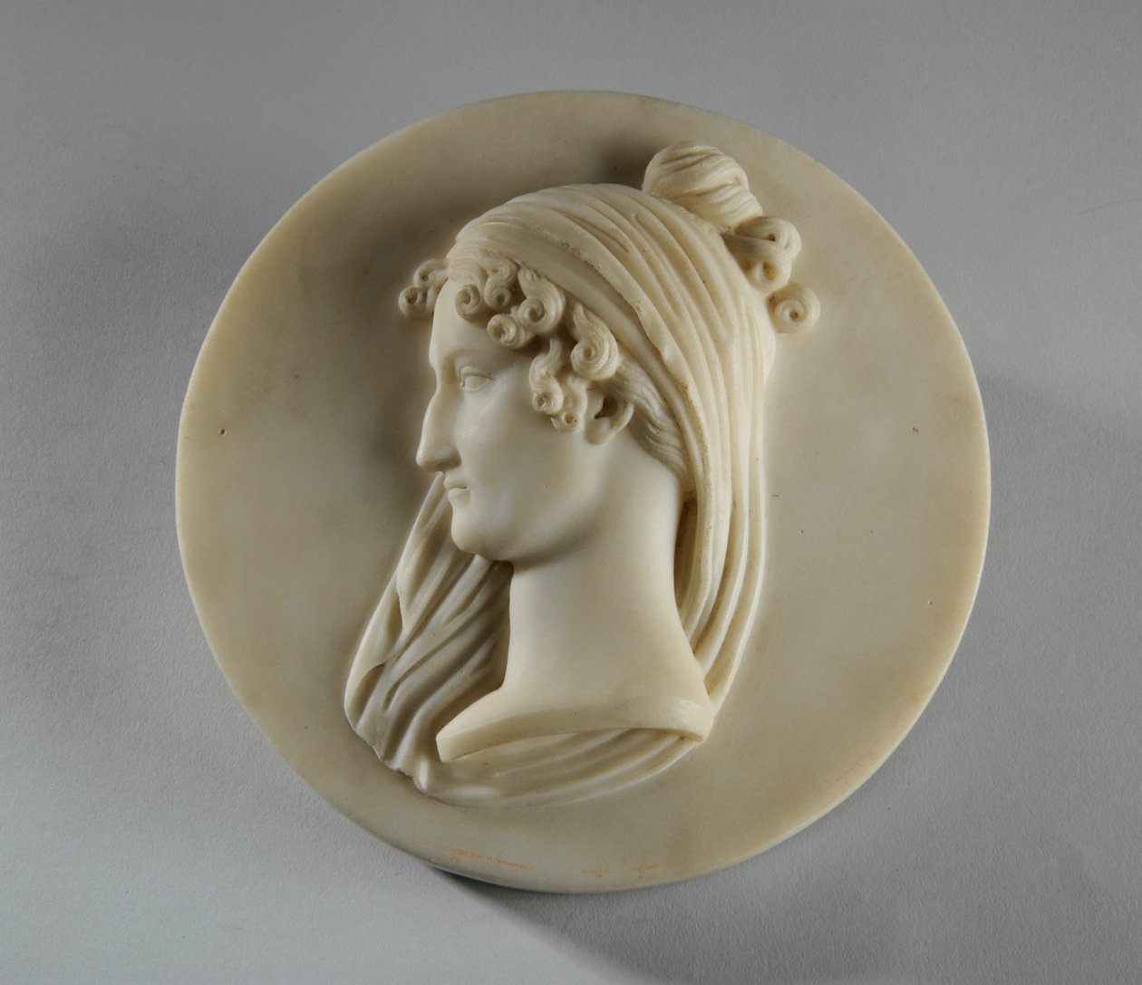 Medaljongporträtt av fru Elizabeth Allan av Joseph Gott