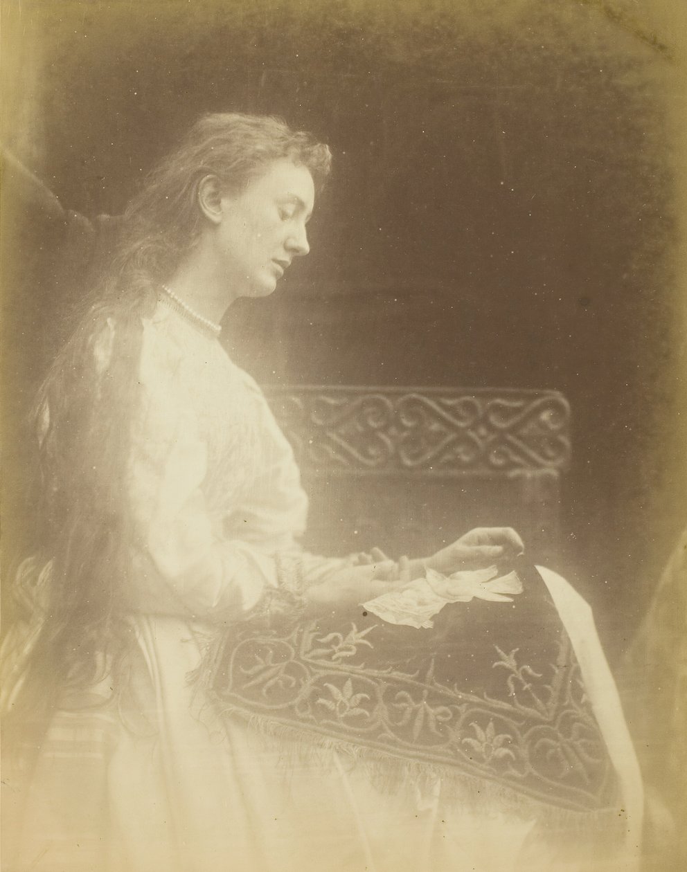 Elaine, c. 1874. av Julia Margaret Cameron