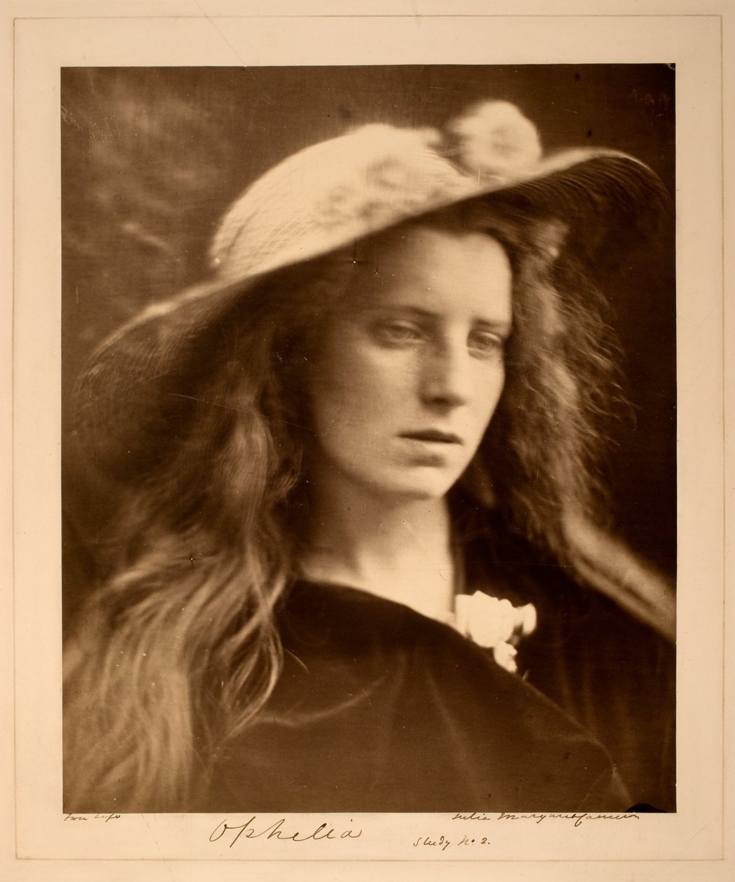 Ophelia studie nr 2 av Julia Margaret Cameron
