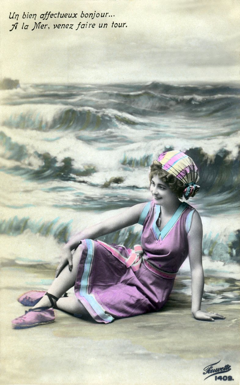 Kvinna på stranden, ca. tidigt 1900-tal (vykort) av Alec Hunter