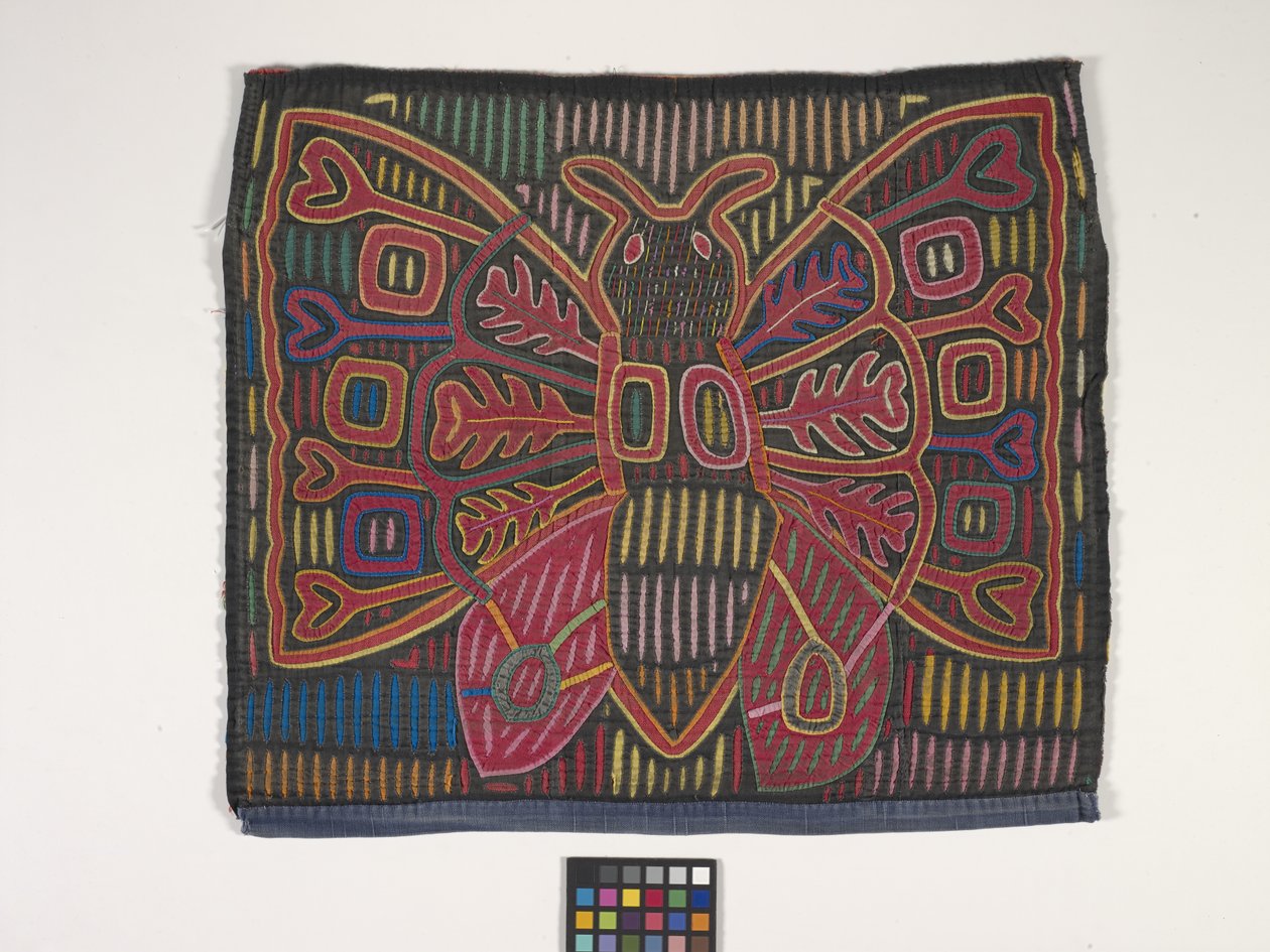 Skjortapanel (Mola) (foto) av Kuna Indian Culture