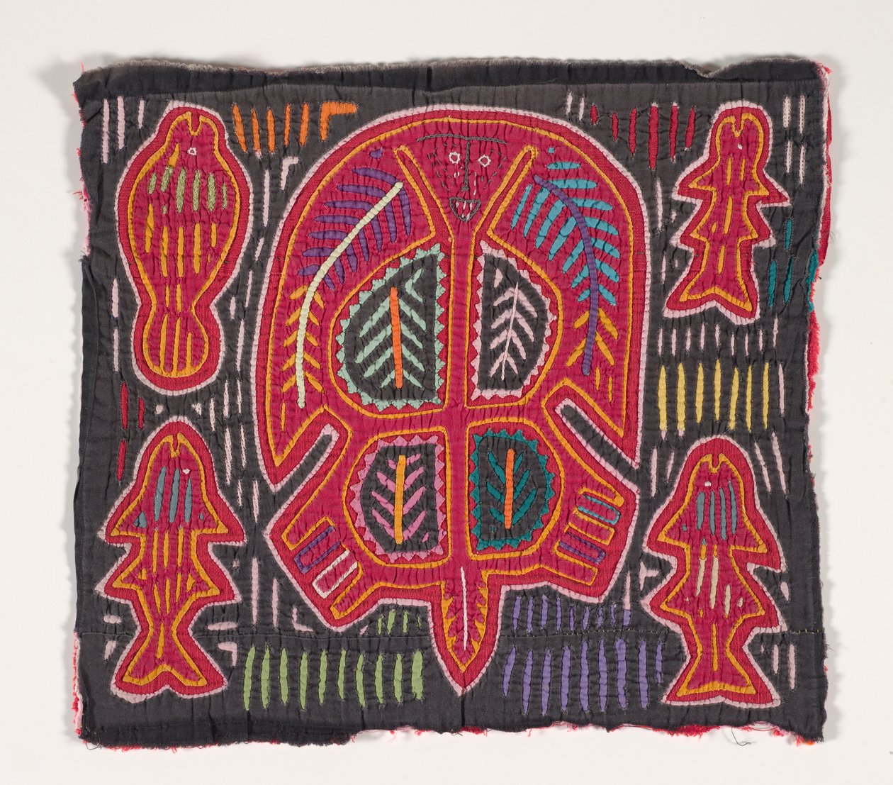 Skjorta panel (mola) (applicerad bomull) av Kuna Indian Culture