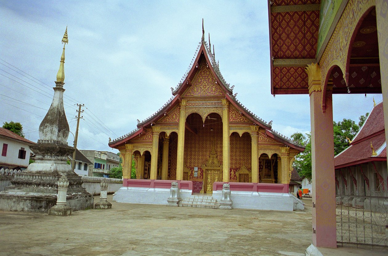 Wat Mai av School Laotian
