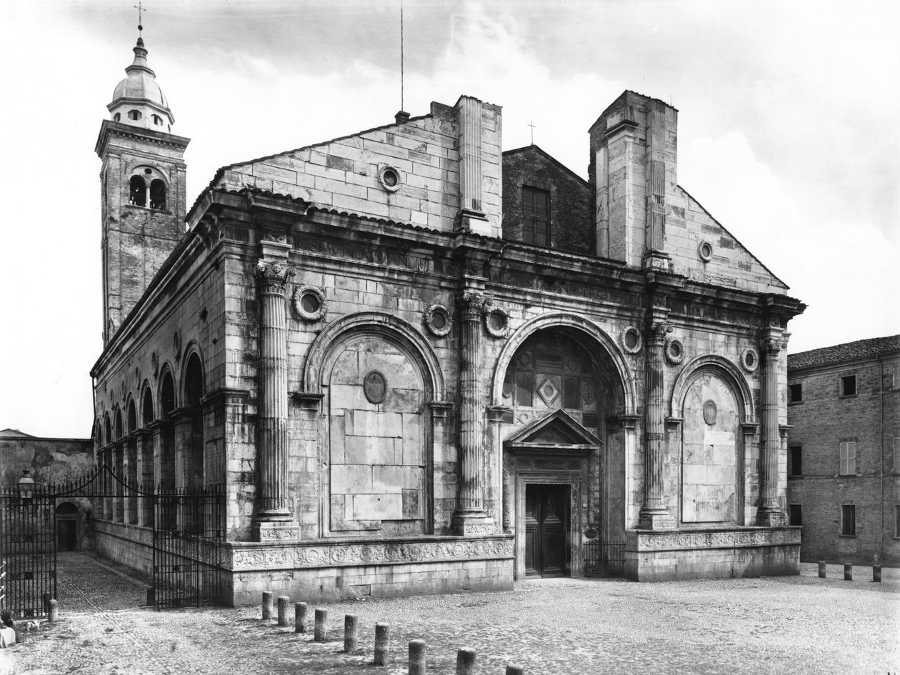 Utsikt över fasaden, c.1450-60 av Leon Battista Alberti