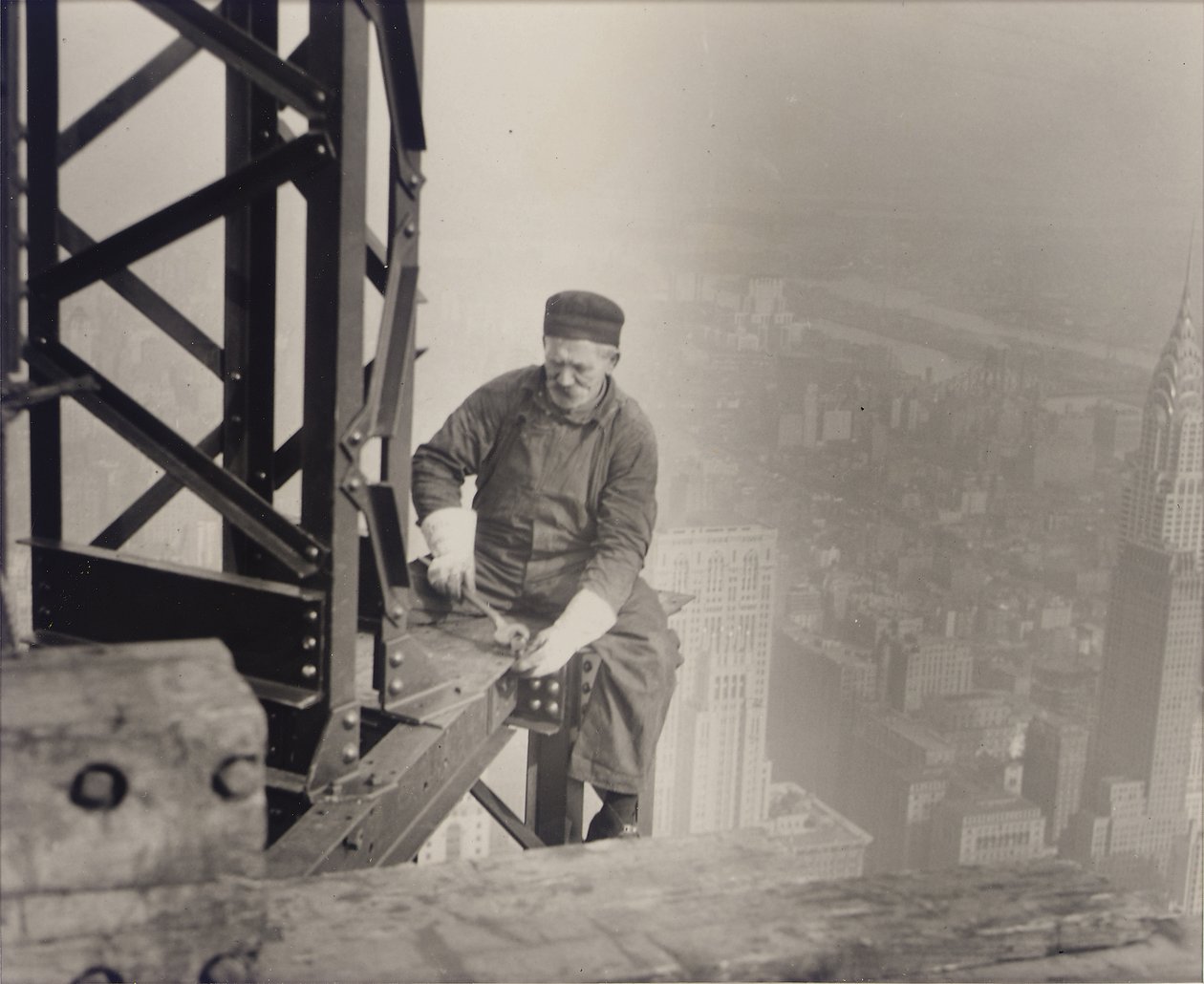 Empire State Building under uppförande, 1930 av Lewis Wickes Hine