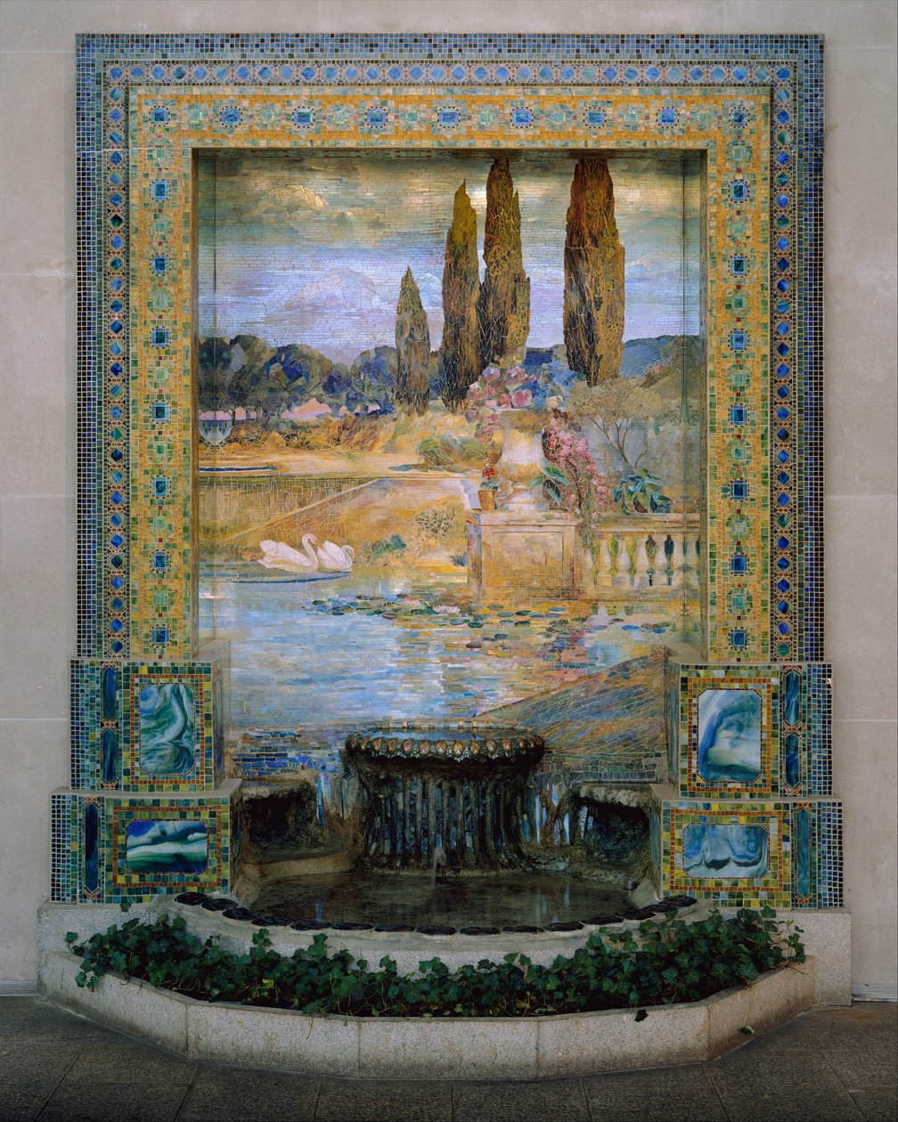 Trädgårdslandskap, ca 1905–1915 (favril-glasmosaik) av Louis Comfort Tiffany