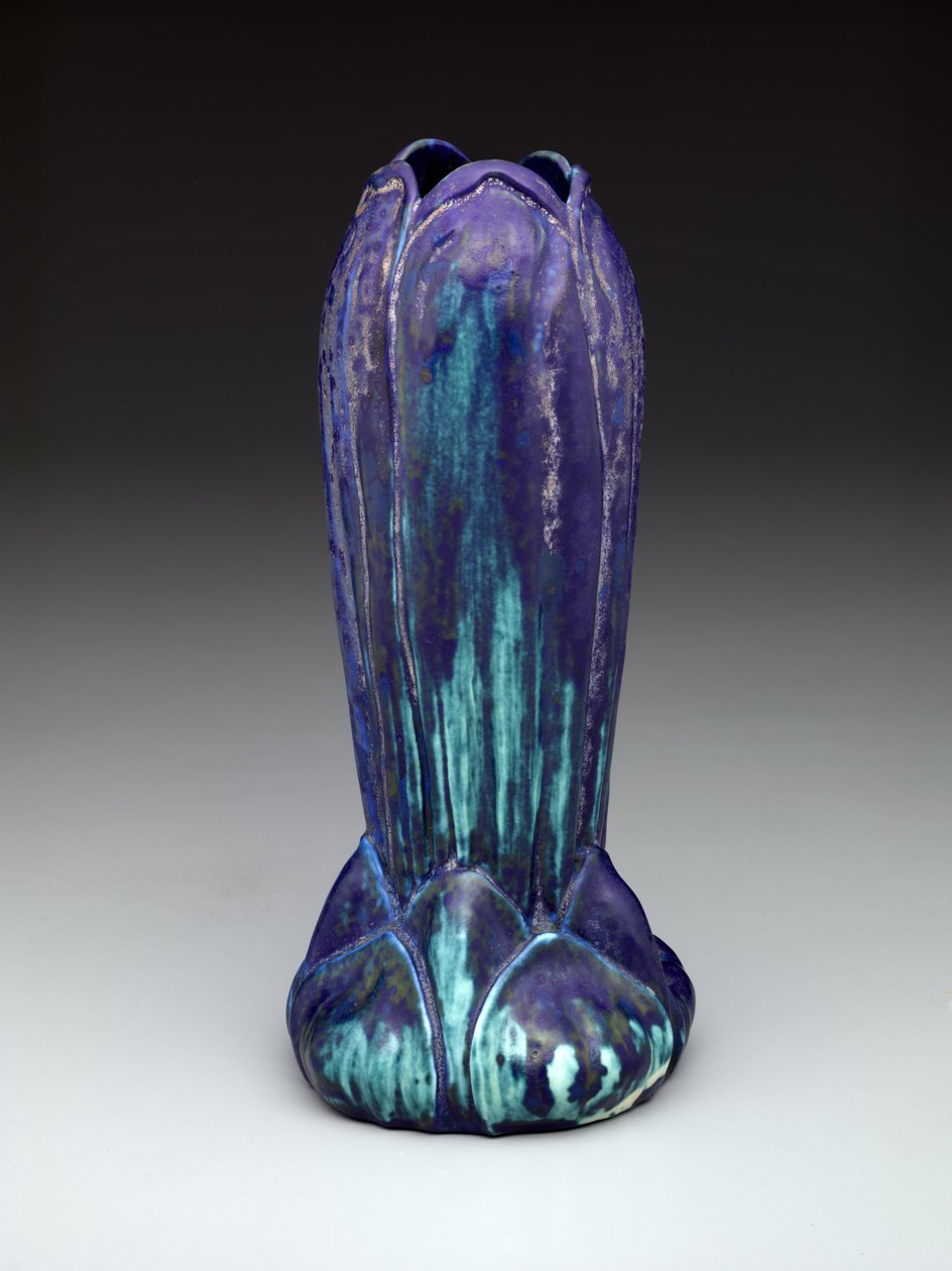 Vas, ca 1905-1919 (lergods) av Louis Comfort Tiffany