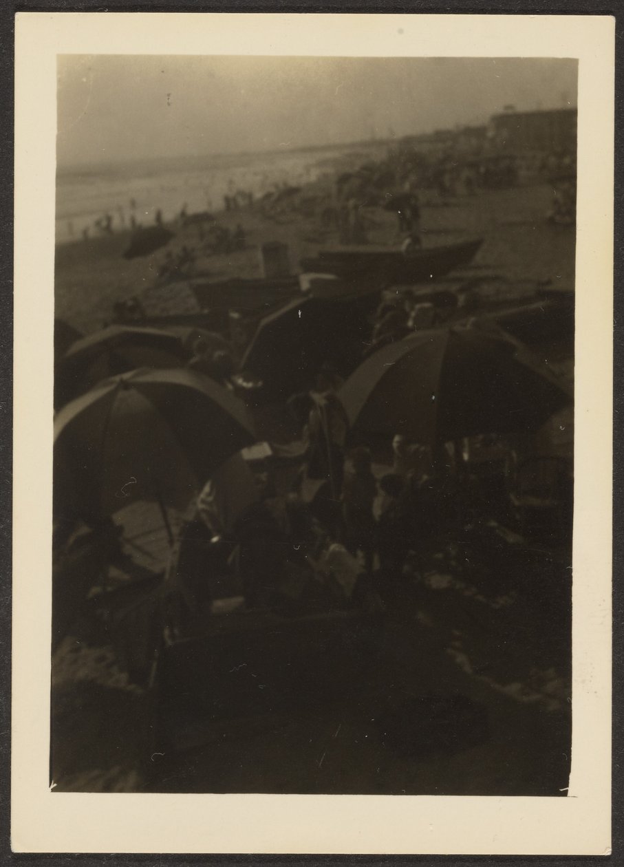 [Beach Scene] av Louis Fleckenstein