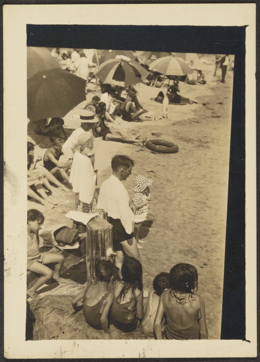 [Beach Scene] av Louis Fleckenstein