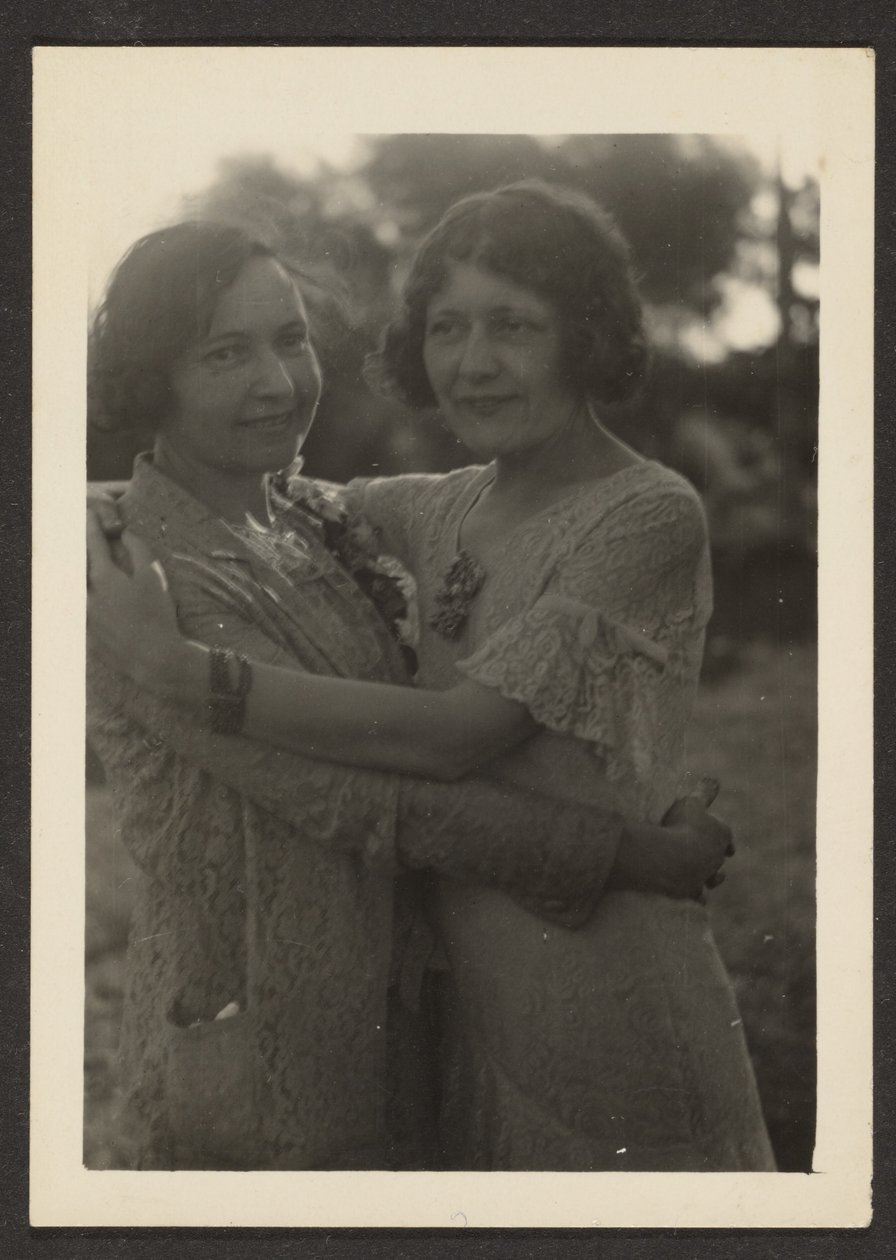 [Fleckenstein Sisters] av Louis Fleckenstein