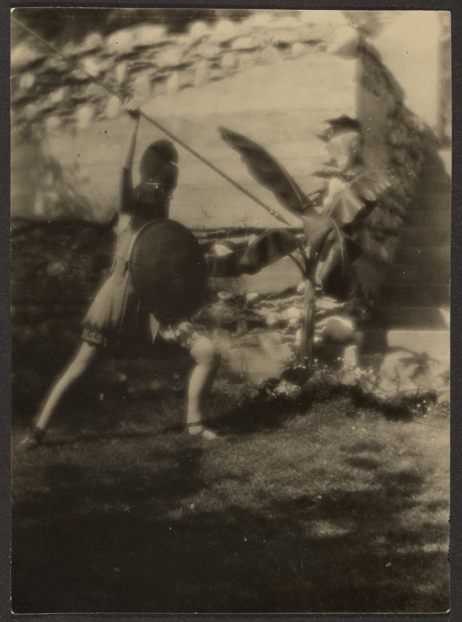 [Spear Bearer] av Louis Fleckenstein