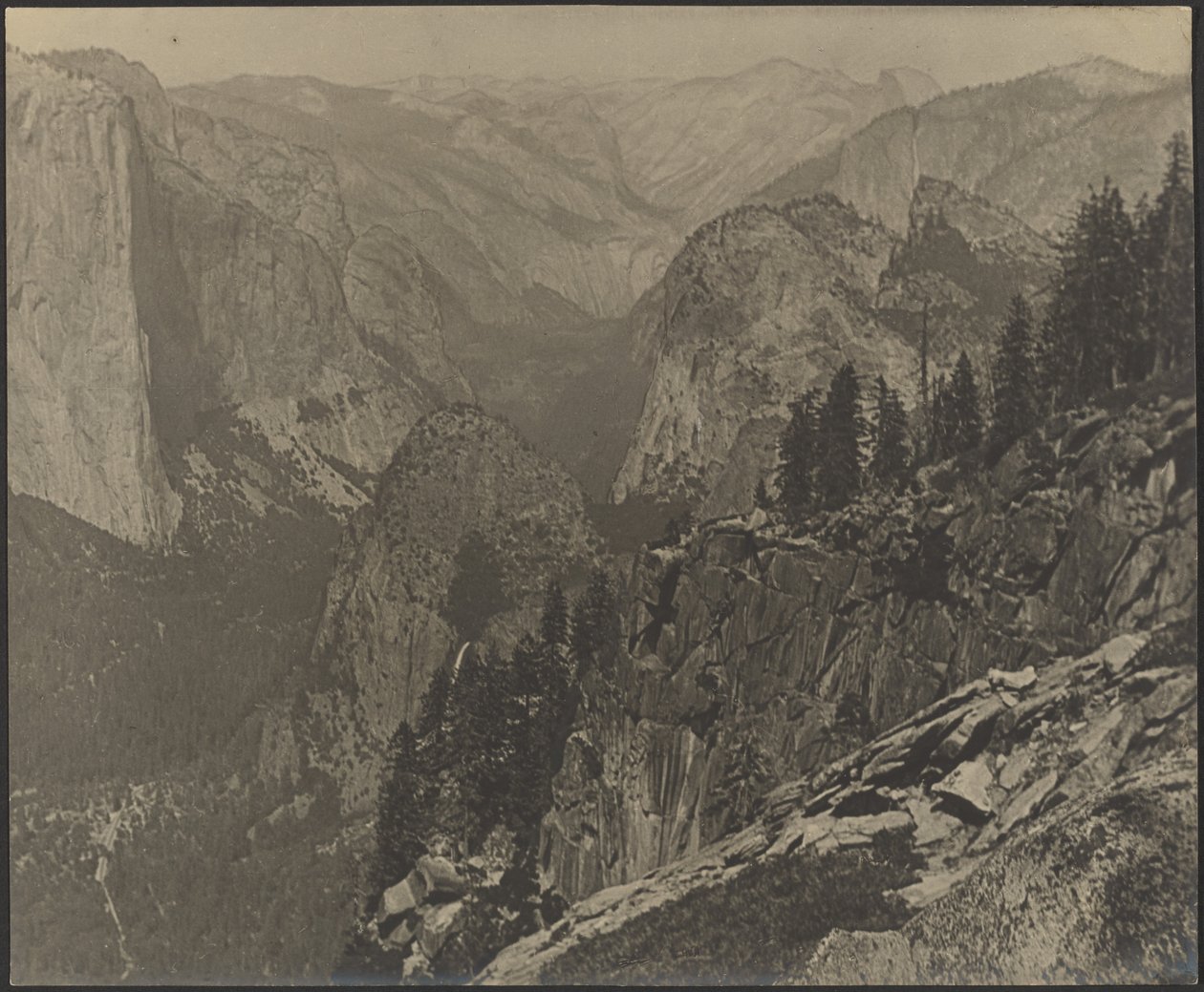Yosemite - från Artists Point av Louis Fleckenstein