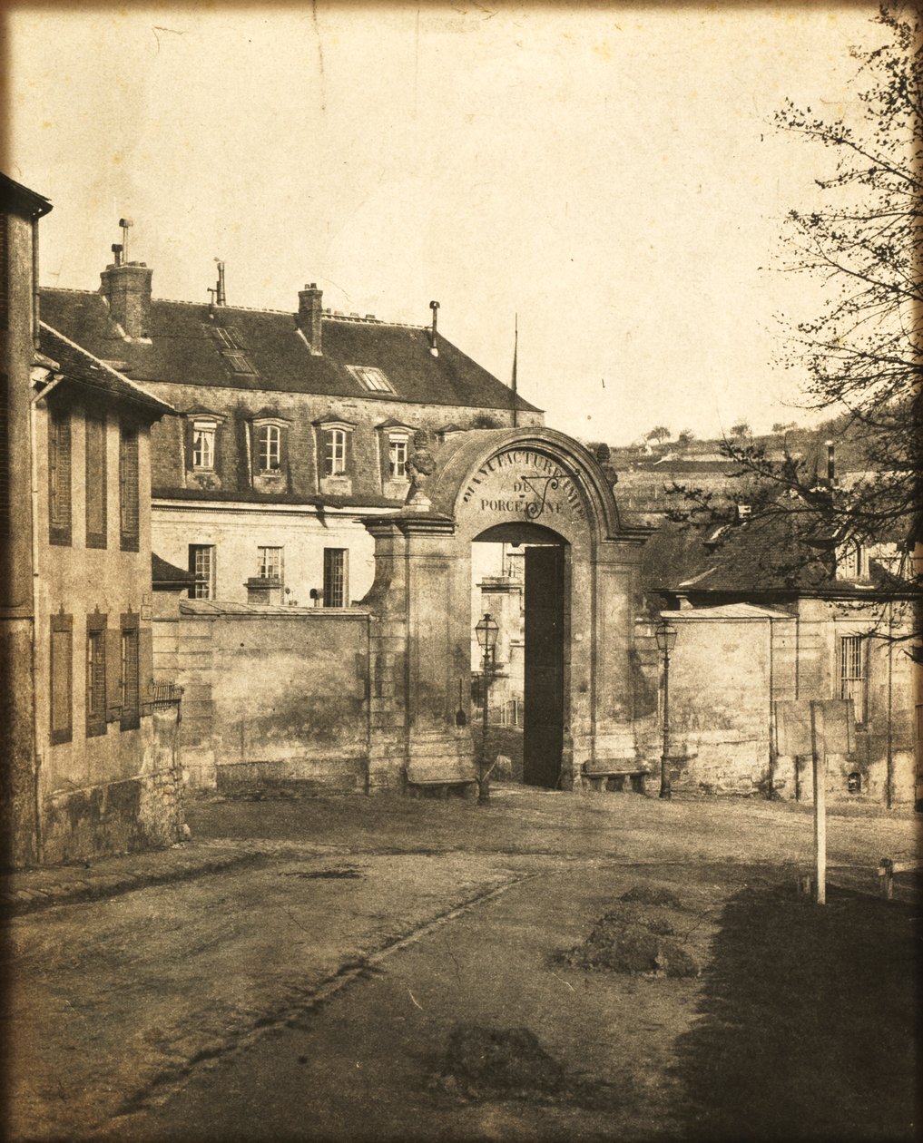 Dörröppning till Sèvres Factory av Louis Rémy Robert