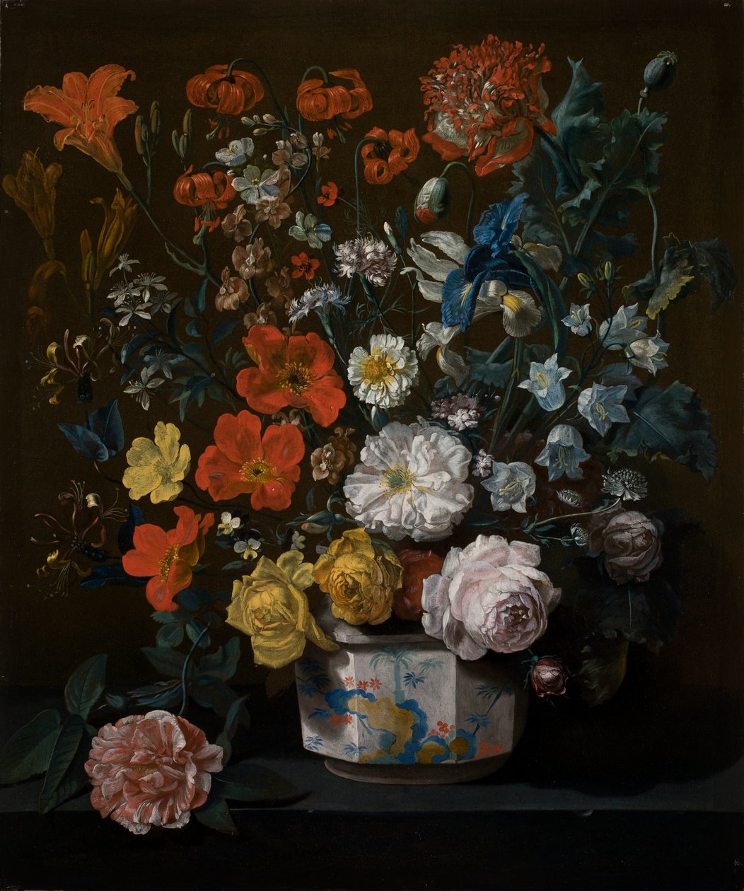 Blommor i en Chantilly vas av Louis Tessier
