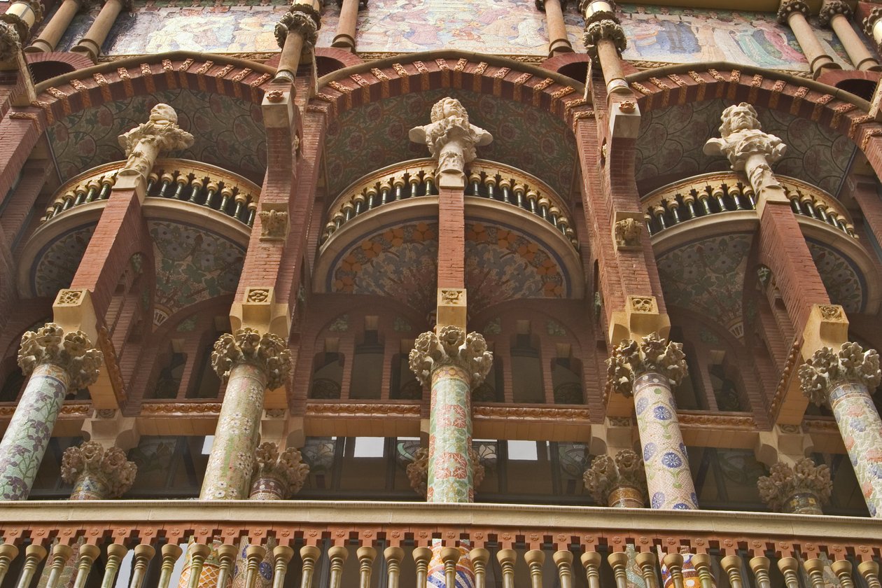 Loggia, 1908 av Luis Domenech i Montaner