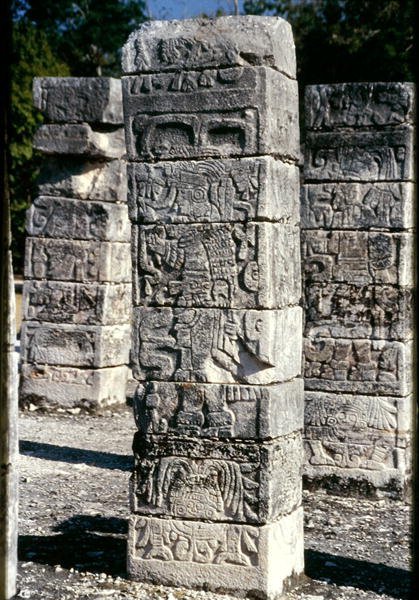 Stenristning (sten) av Mayan Mayan