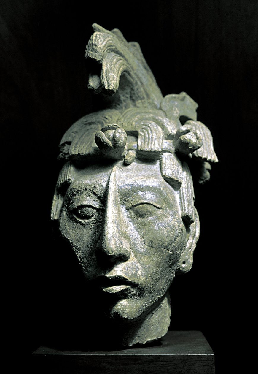 Krigarhuvud (skulptur, cirka 683) av Mayan Mayan