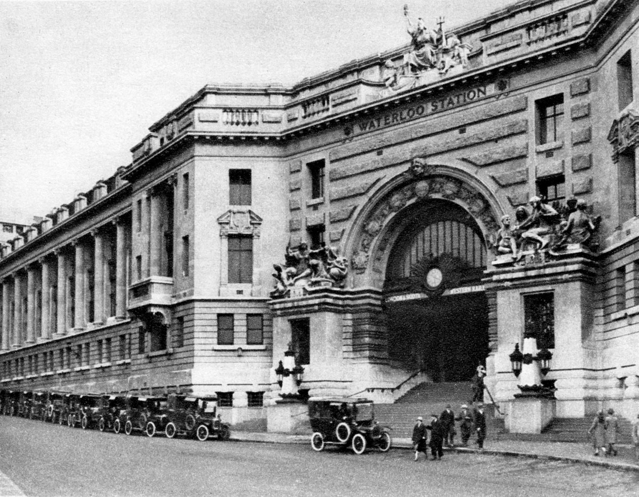 Waterloo Station, London, 1926-1927. av McLeish