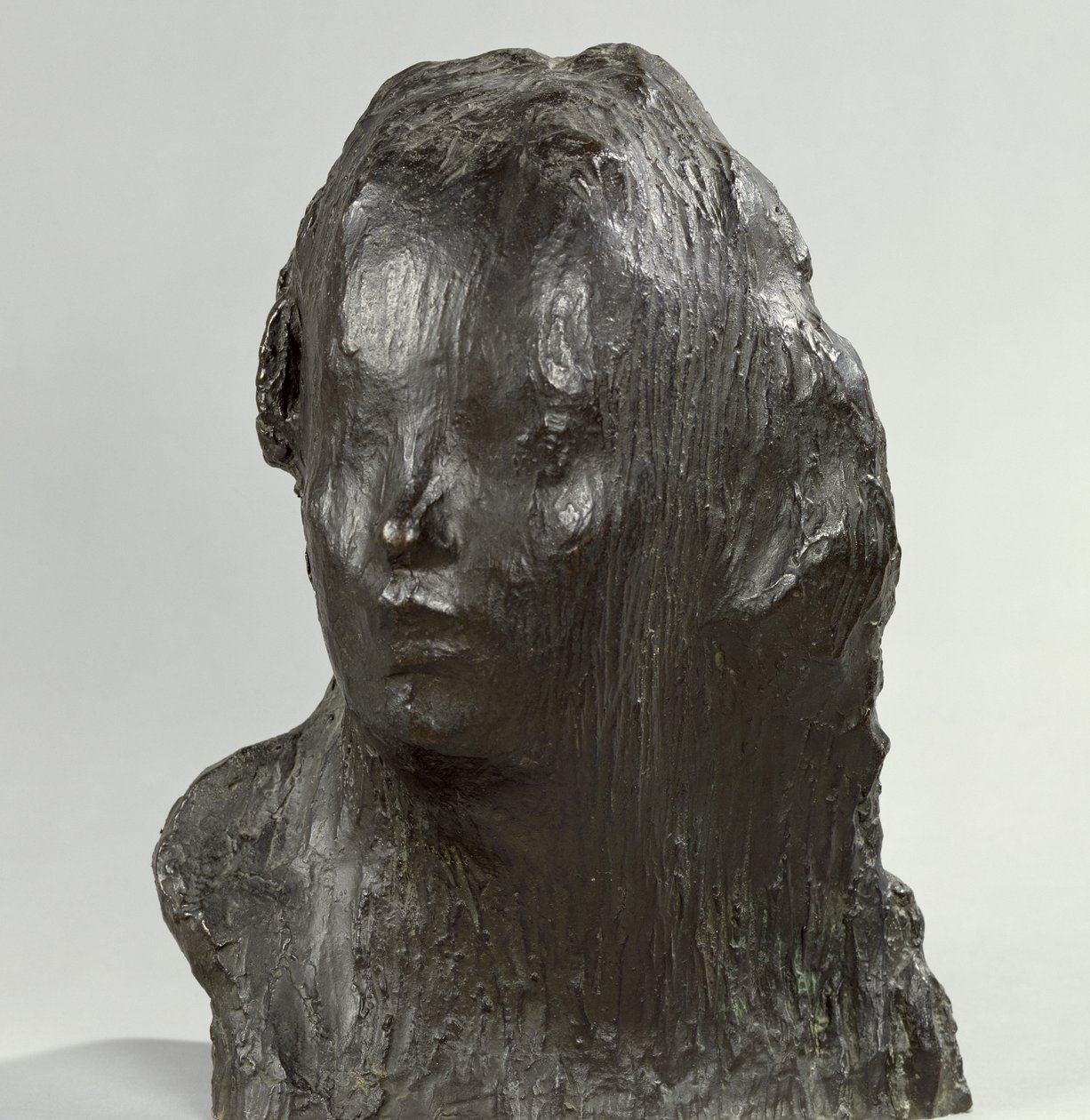 Se pojken, 1906 (brons) av Medardo Rosso
