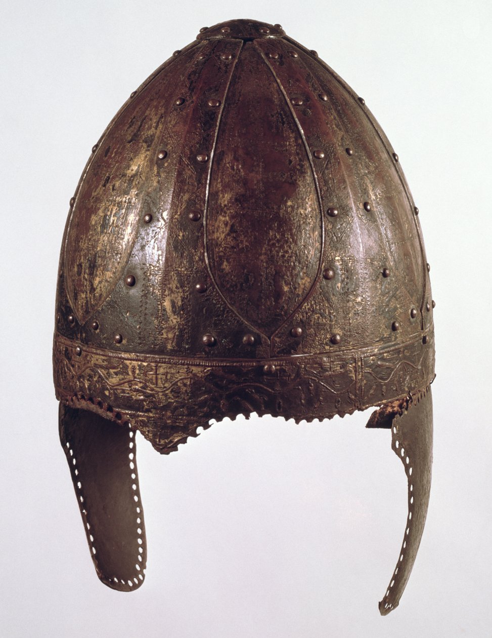 Hjälm, från Vezeronce (koppar och järn) av Merovingian