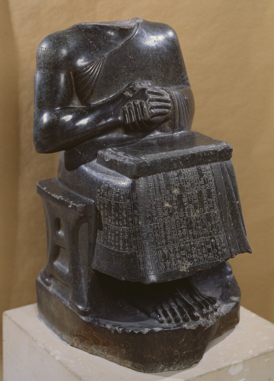 Gudea, prins av Lagash, tillägnad guden Ningirsu, kallad Arkitekt med planer, c.2120 f.Kr. (diorit) av Mesopotamian