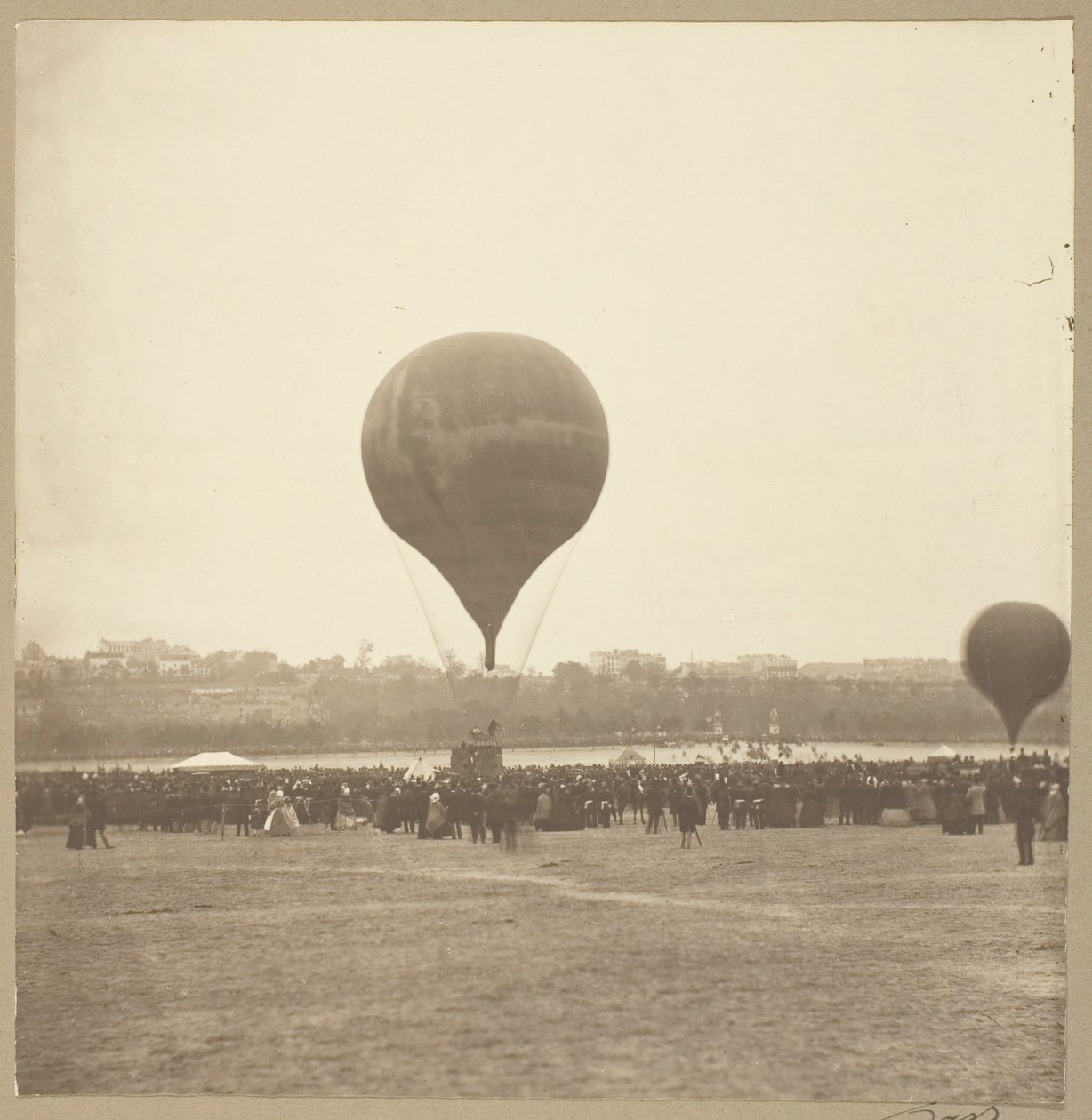 Jätten, Champ de Mars av Nadar