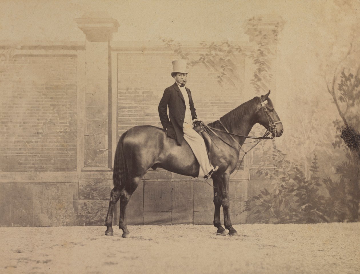 Man på en häst, ca. 1860-talet. av Nadar