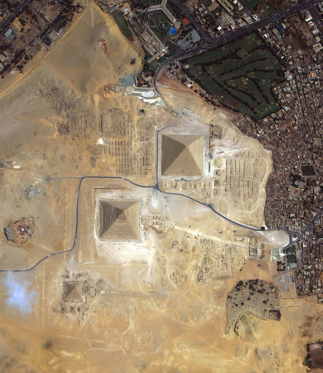 Satellitvy över pyramiderna i Giza, Egypten. Kredit NASA. av National Aeronautics and Space Administration National Aeronautics and Space Administration