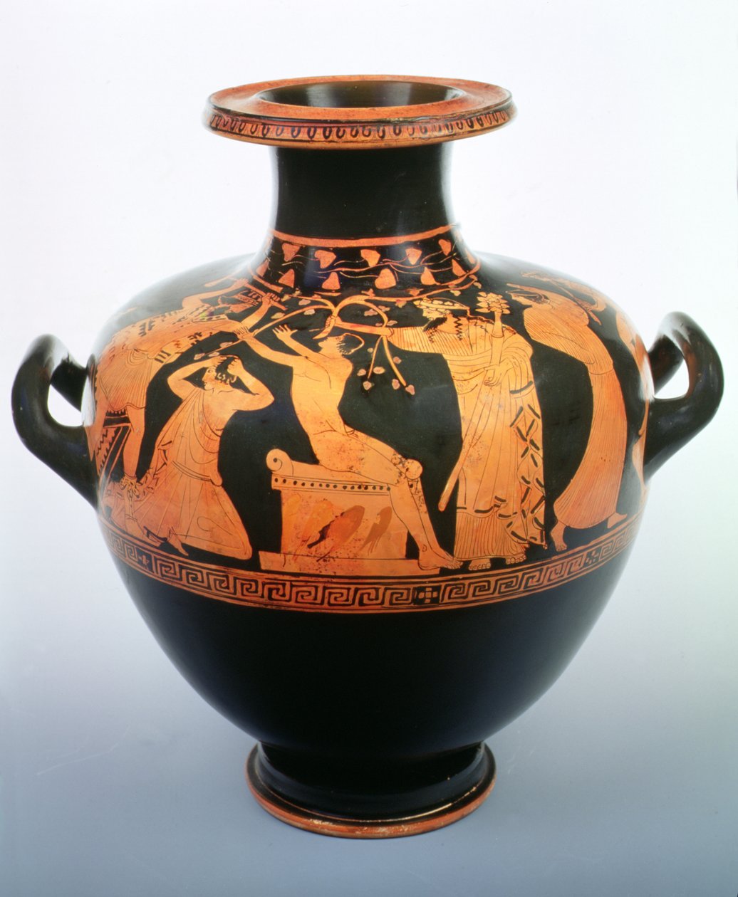 Attic Red-figure hydria, 460-450 BC (keramik) av Nausicaa Painter