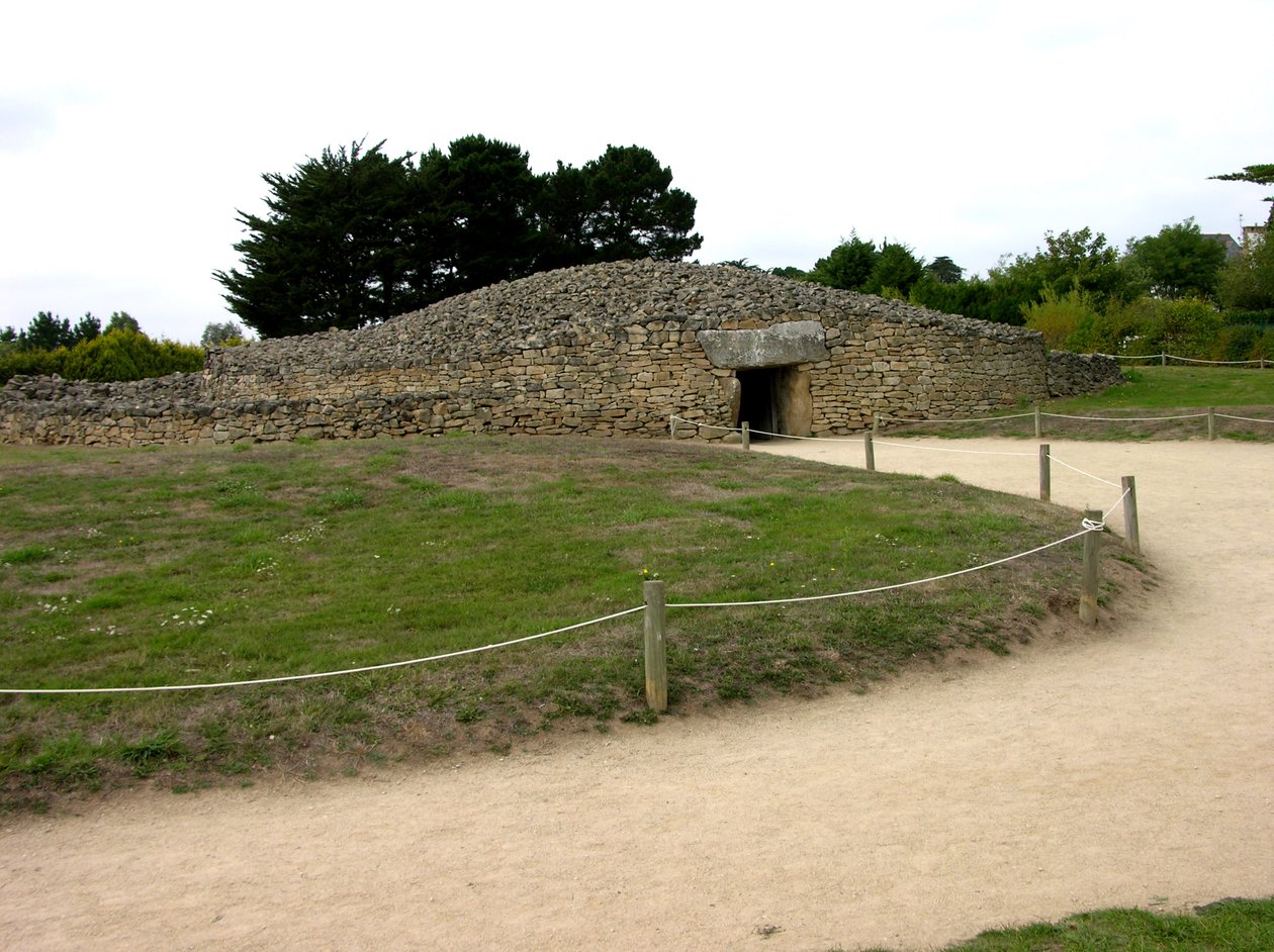 Ingången till gånggraven, upptäckt 1825 av Neolithic