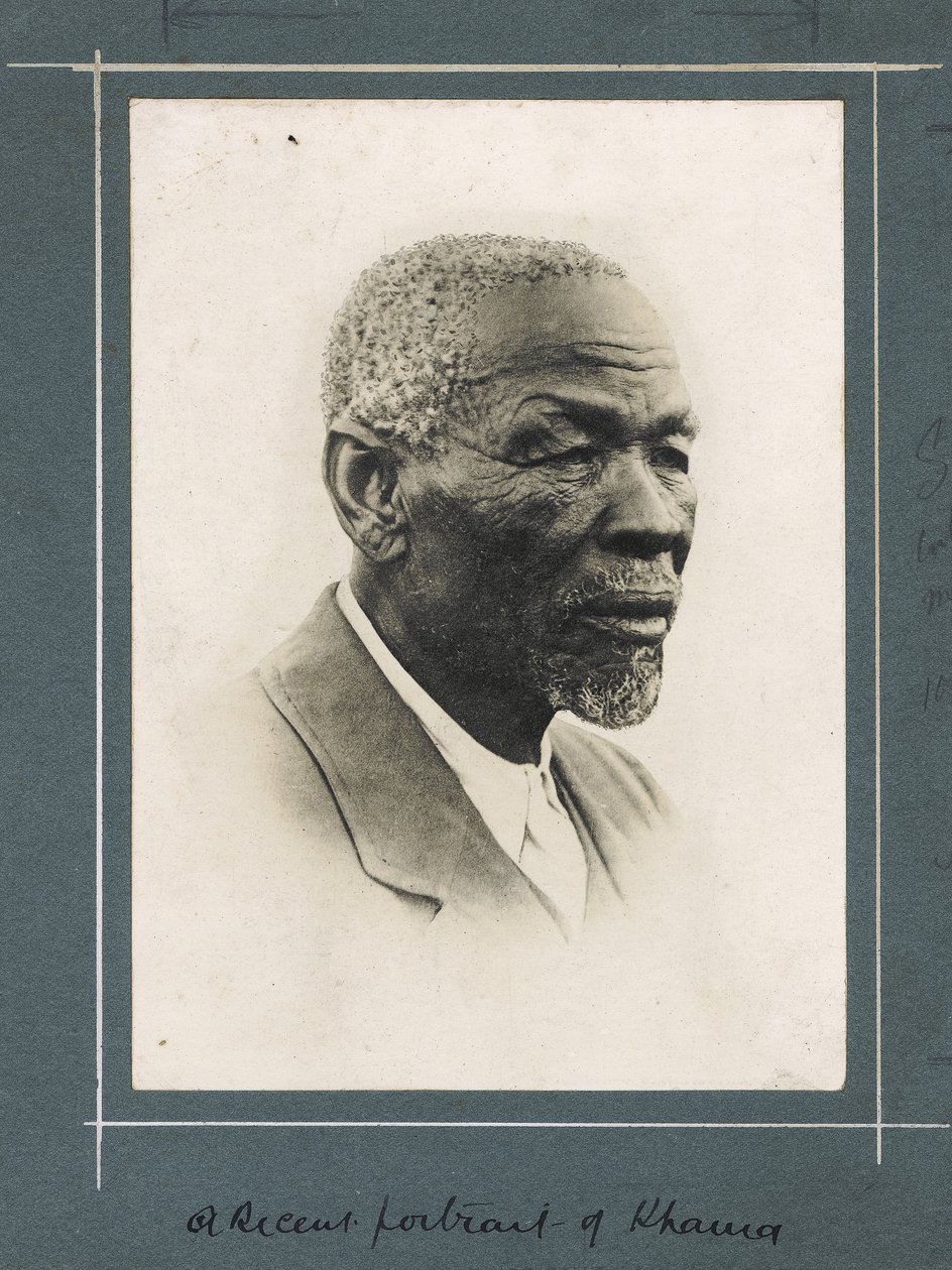 Ett färskt porträtt av Khama, 1921 (silvertryck av gelatin) av Neville Jones