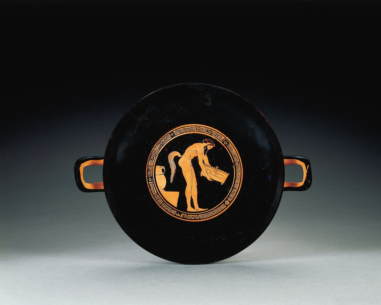 Attic rödfigurerad kylix, c.470 f.Kr av Oedipus Painter