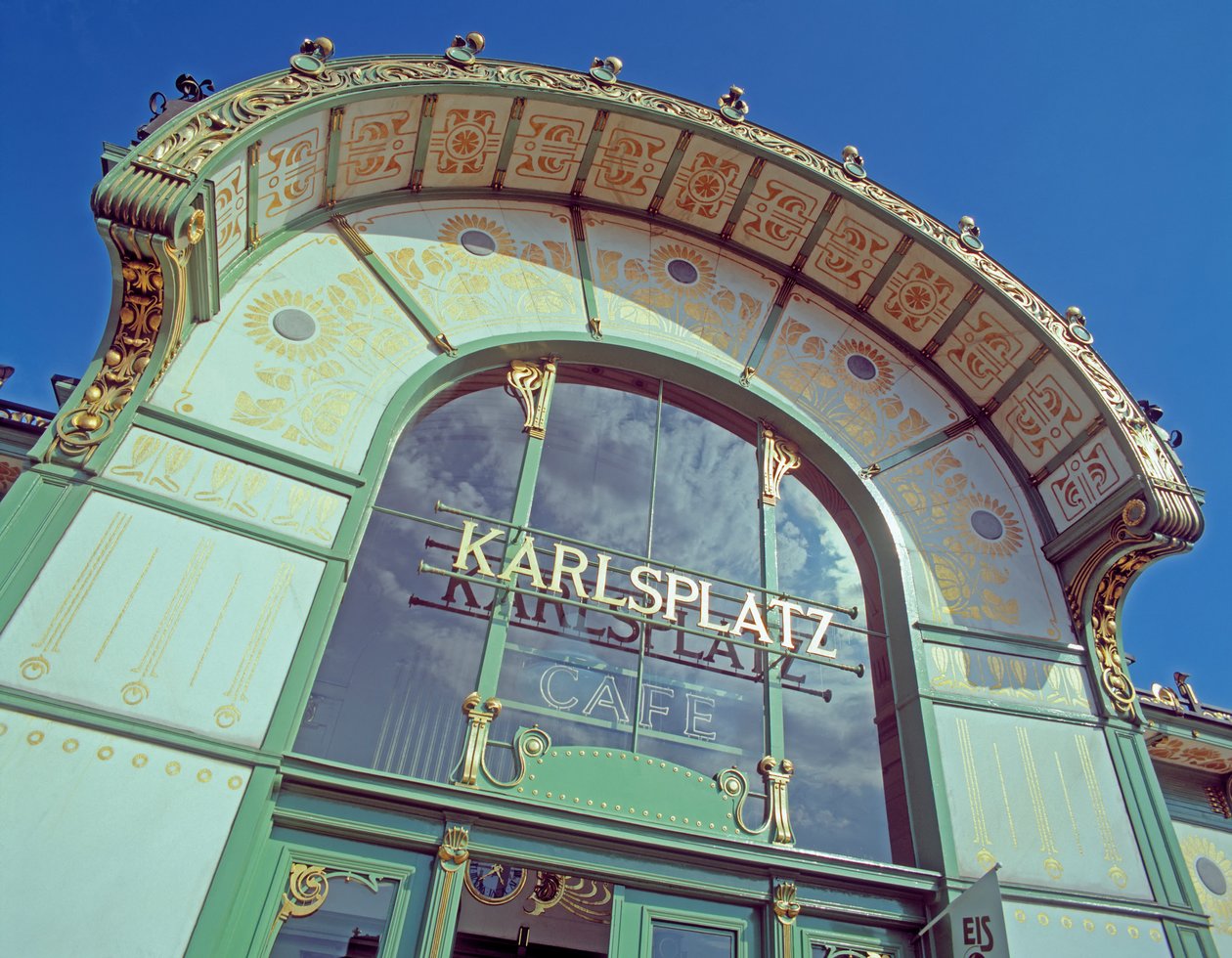 Utsikt över Karlsplatz Stadtbahn av Otto Wagner
