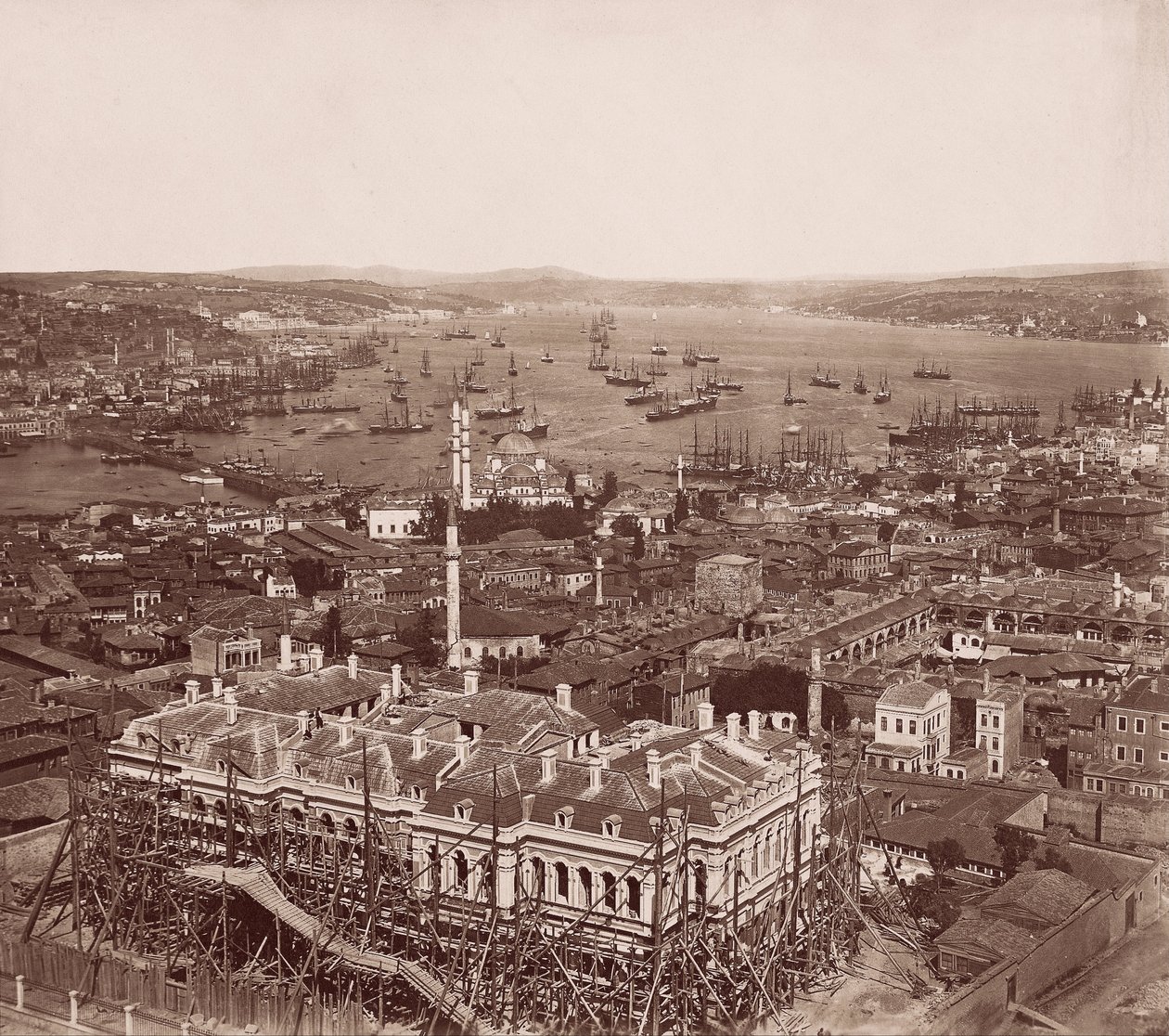 The Bosphorus from the Beyazd Tower av J. Pascal Sebah