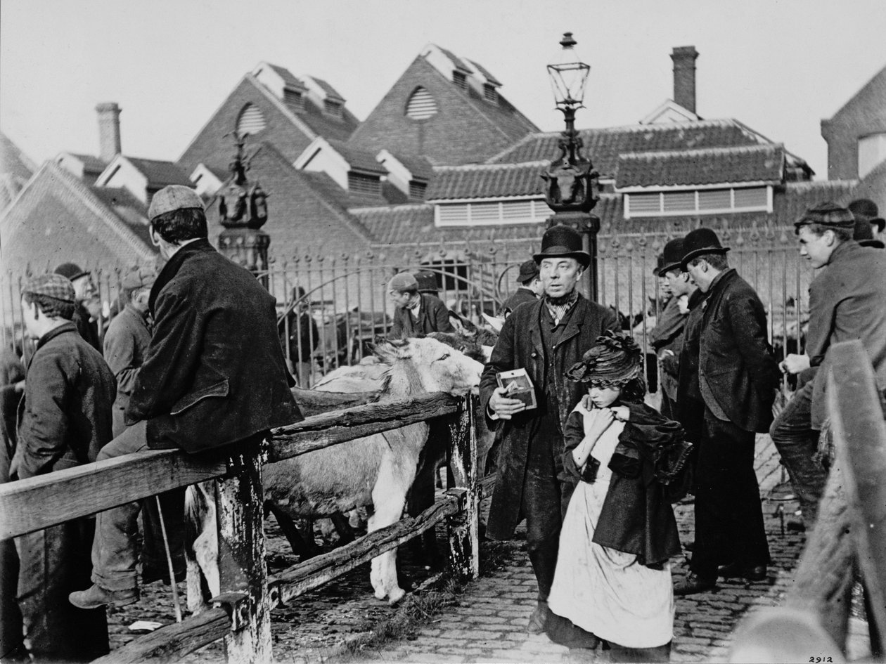 Blind man på en marknad, ca 1890-talet (platinatryck) av Paul Martin