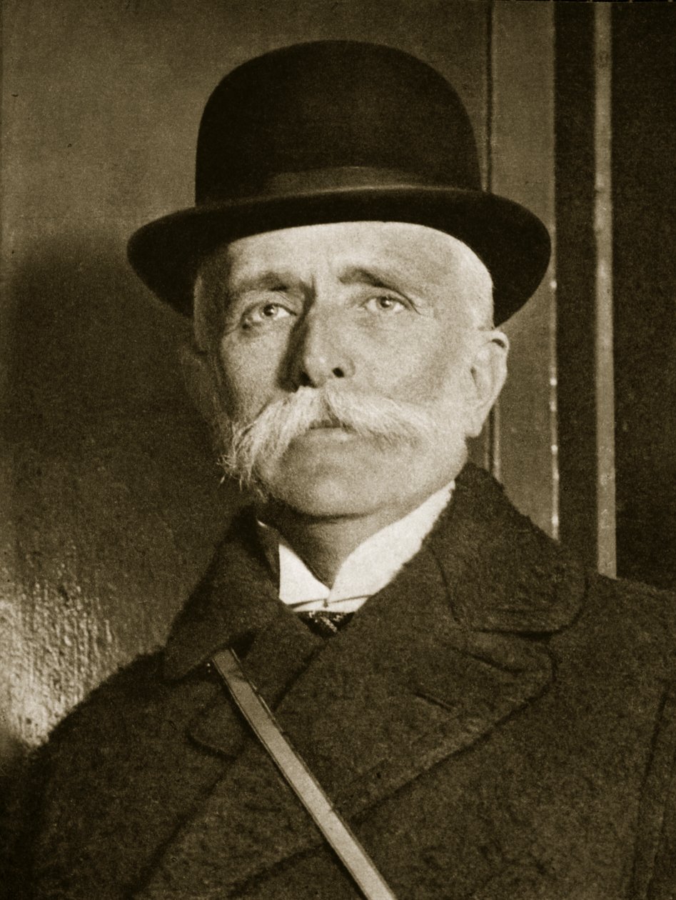 Finansminister Jose Yves Limantour anländer till New York i mars 1911. av Paul Thompson