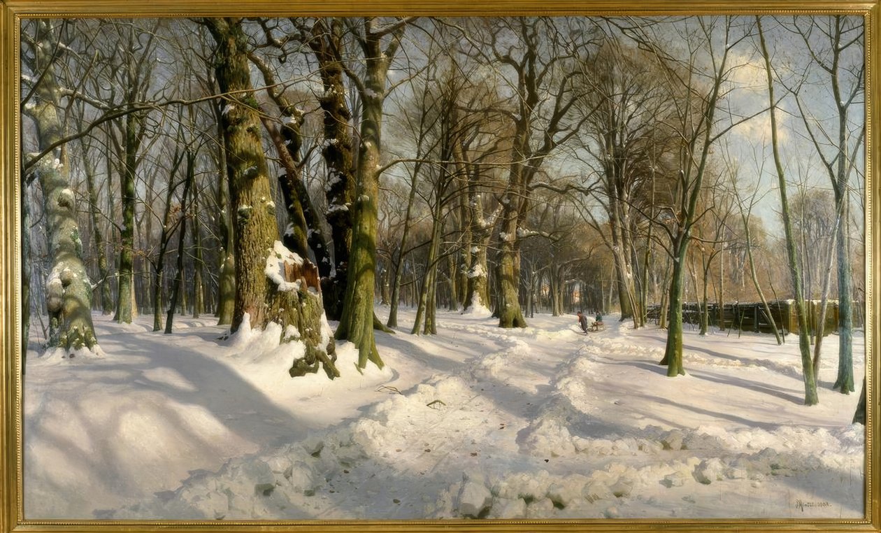 Snöig vinterskog i solljuset av Peder Monsted