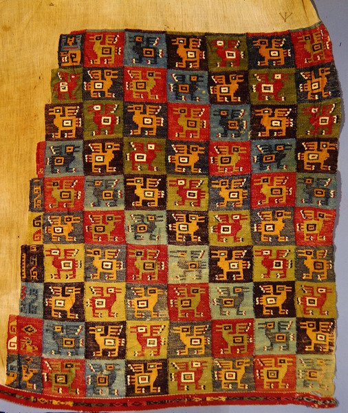 Fågeltextil, Tiahuanaco (lamaull) av Peruvian School