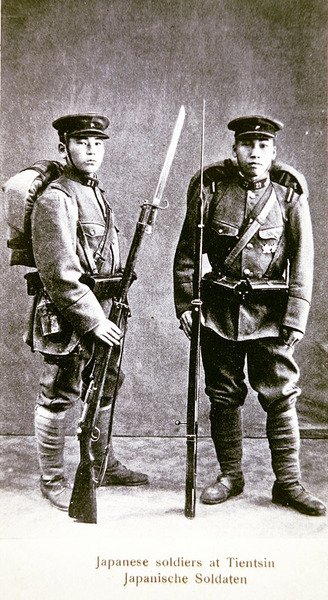 Japanska soldater stationerade i Tientsin, Kina av Photographer Japanese