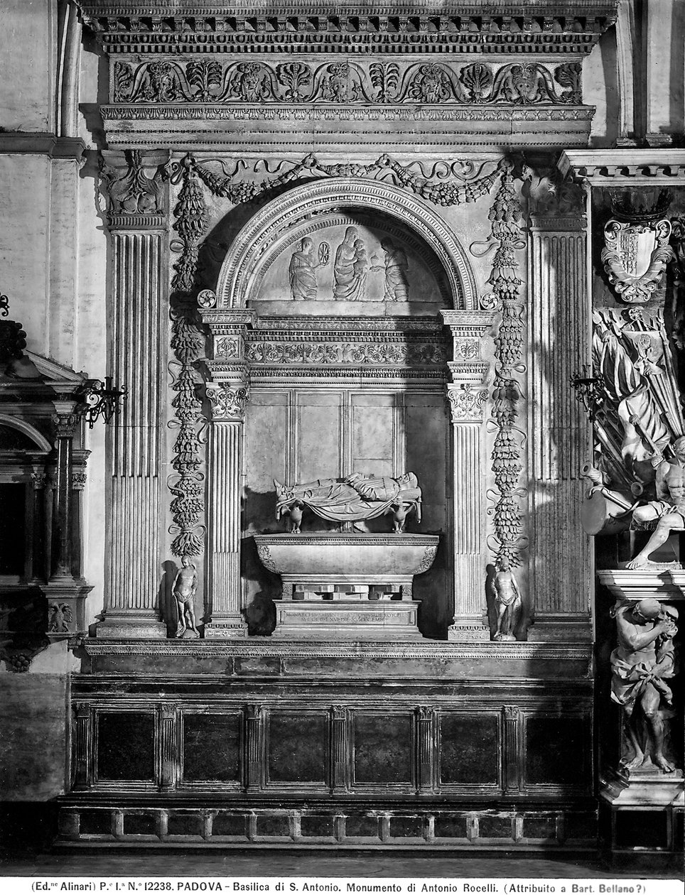 Monument till Antonio Roselli (marmor) av Pietro Lombardo
