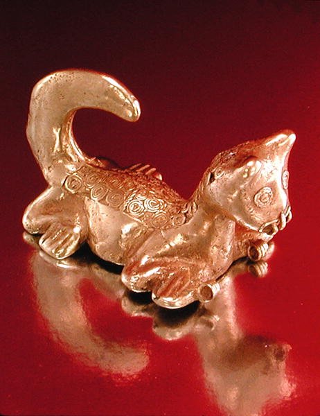 A Your Jaguar-hänge (guld) av Pre Columbian Pre Columbian