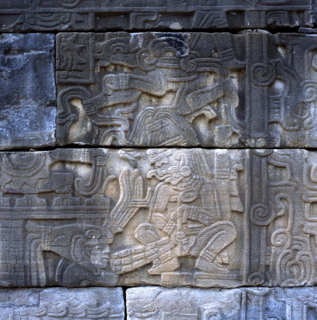Centerrelief, South Wall, South Ball Court, Sen klassisk period av Pre Columbian