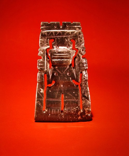 Inramat statyetthänge, från Guacimo, Linea Vieja area (genomskinlig blågrön jade) av Pre Columbian Pre Columbian